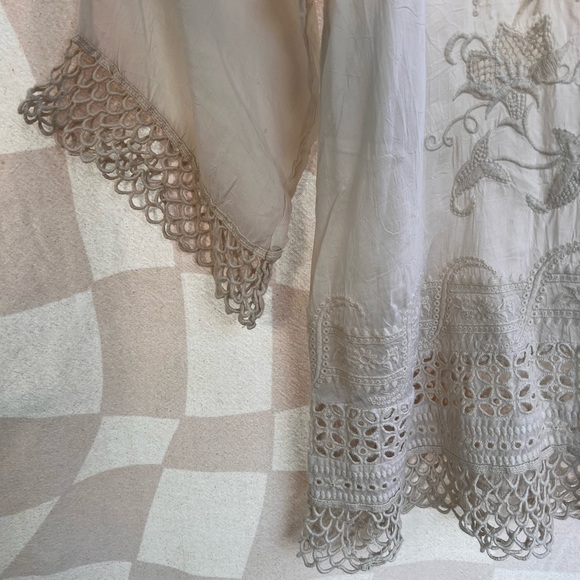 Johnny Was Beautiful Womens Ivory Floral Embroidered Long Sleeve Top Size Medium - Picture 3 of 8